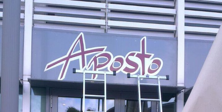 Aussenwerbung Leuchtreklame Aposto Münster